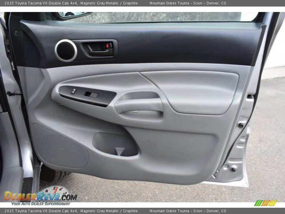 2015 Toyota Tacoma V6 Double Cab 4x4 Magnetic Gray Metallic / Graphite Photo #25