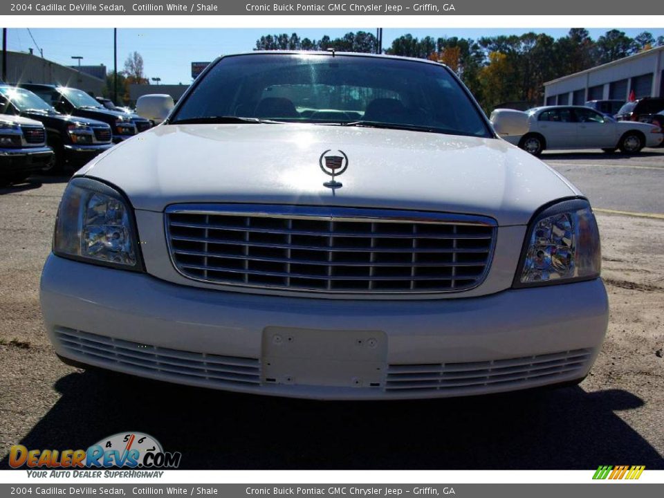 2004 Cadillac DeVille Sedan Cotillion White / Shale Photo #3
