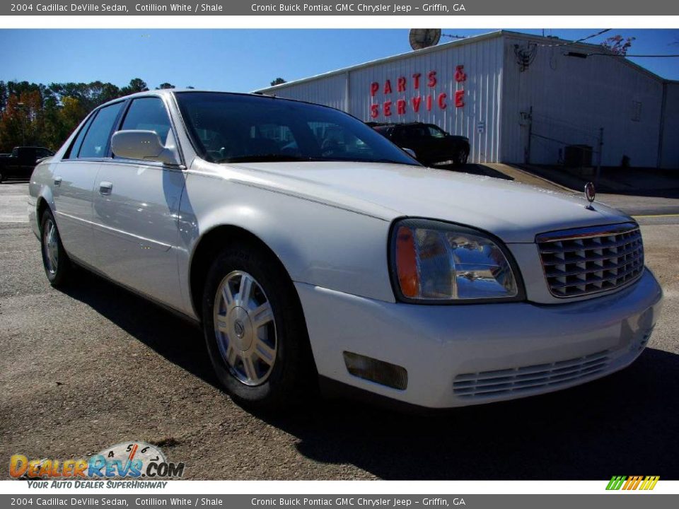 2004 Cadillac DeVille Sedan Cotillion White / Shale Photo #4