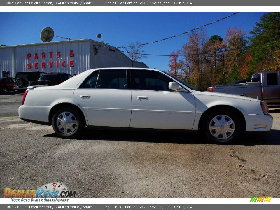 2004 Cadillac DeVille Sedan Cotillion White / Shale Photo #5