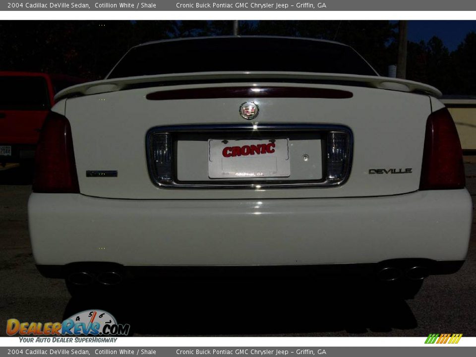 2004 Cadillac DeVille Sedan Cotillion White / Shale Photo #7
