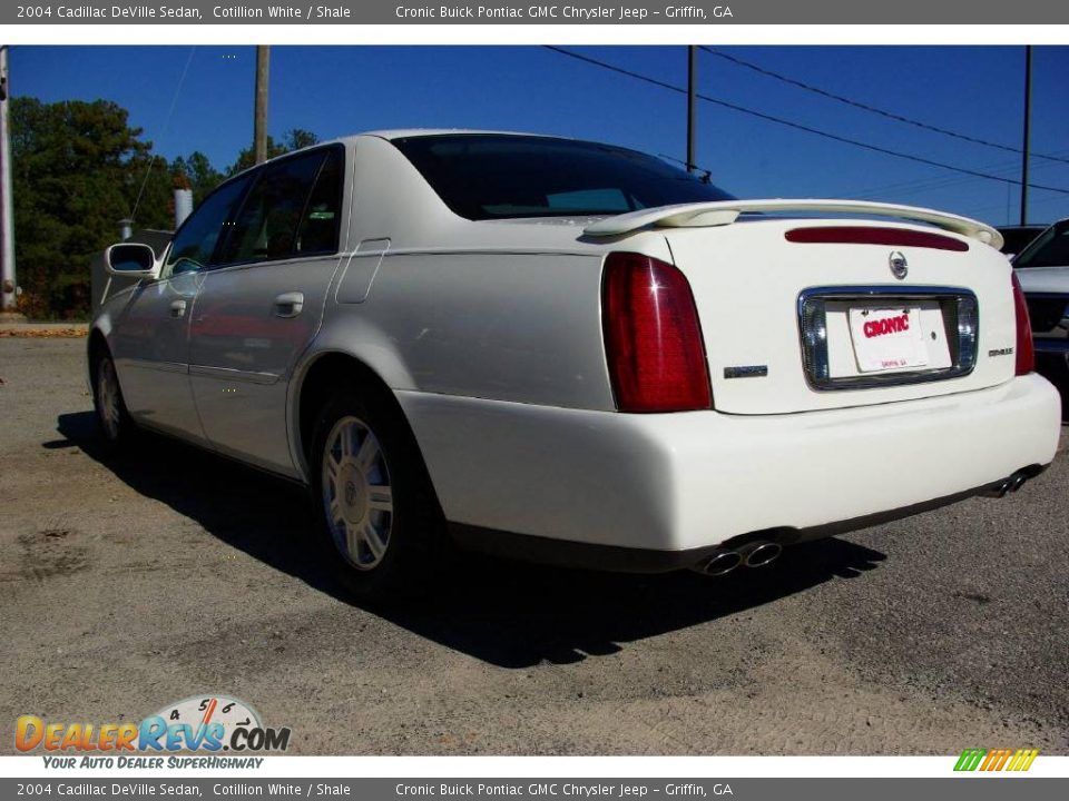 2004 Cadillac DeVille Sedan Cotillion White / Shale Photo #8