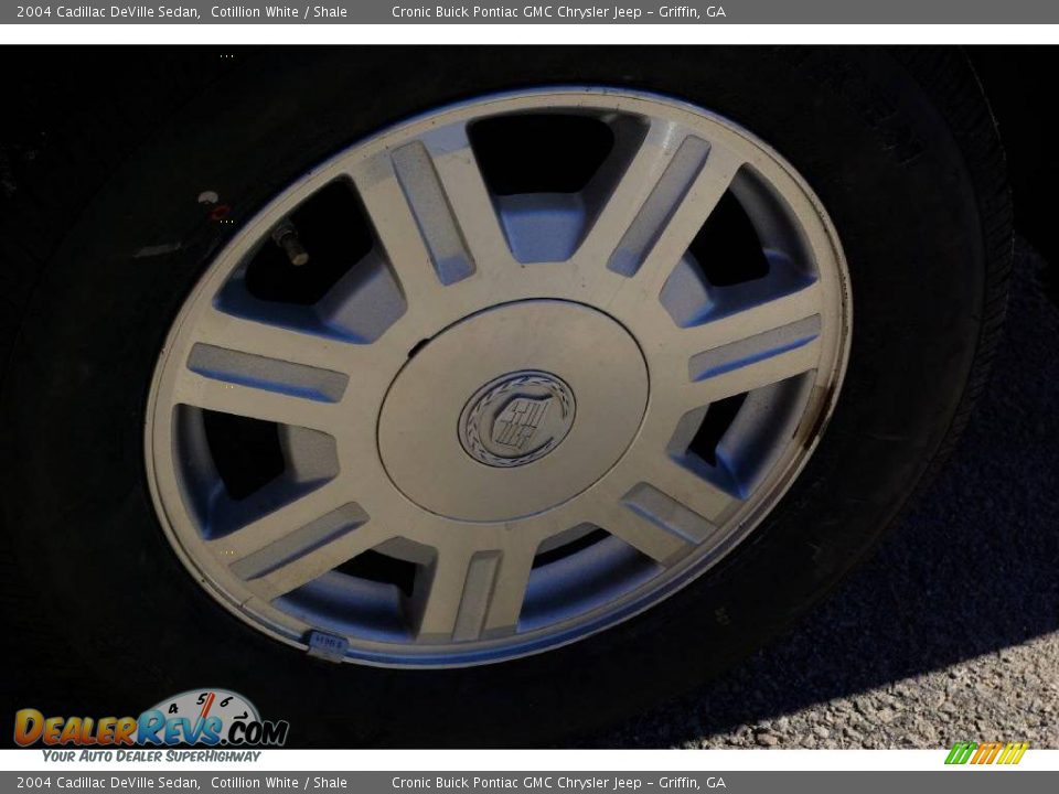 2004 Cadillac DeVille Sedan Cotillion White / Shale Photo #9