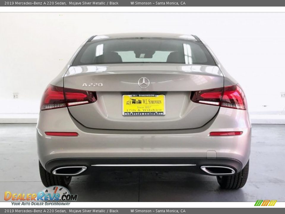 2019 Mercedes-Benz A 220 Sedan Mojave Silver Metallic / Black Photo #3