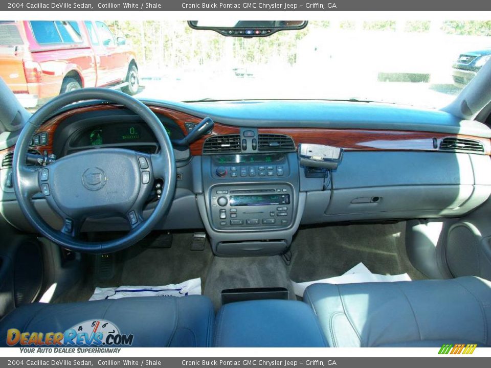 2004 Cadillac DeVille Sedan Cotillion White / Shale Photo #14