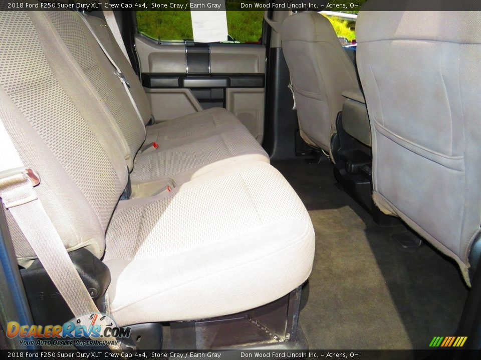2018 Ford F250 Super Duty XLT Crew Cab 4x4 Stone Gray / Earth Gray Photo #25