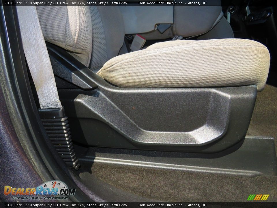 2018 Ford F250 Super Duty XLT Crew Cab 4x4 Stone Gray / Earth Gray Photo #27