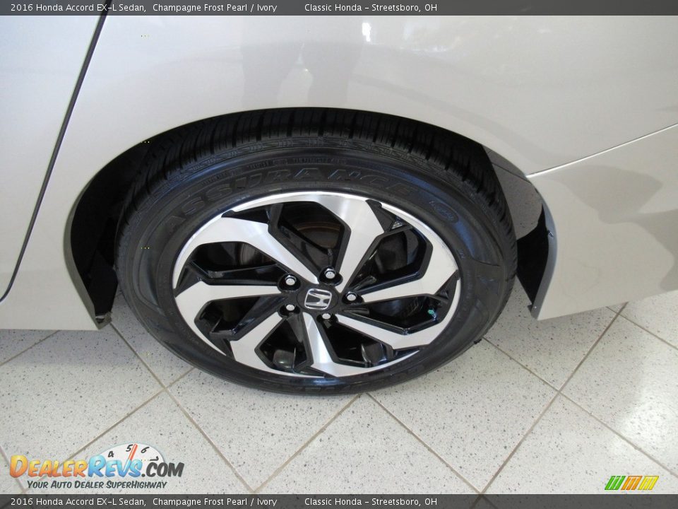 2016 Honda Accord EX-L Sedan Champagne Frost Pearl / Ivory Photo #11