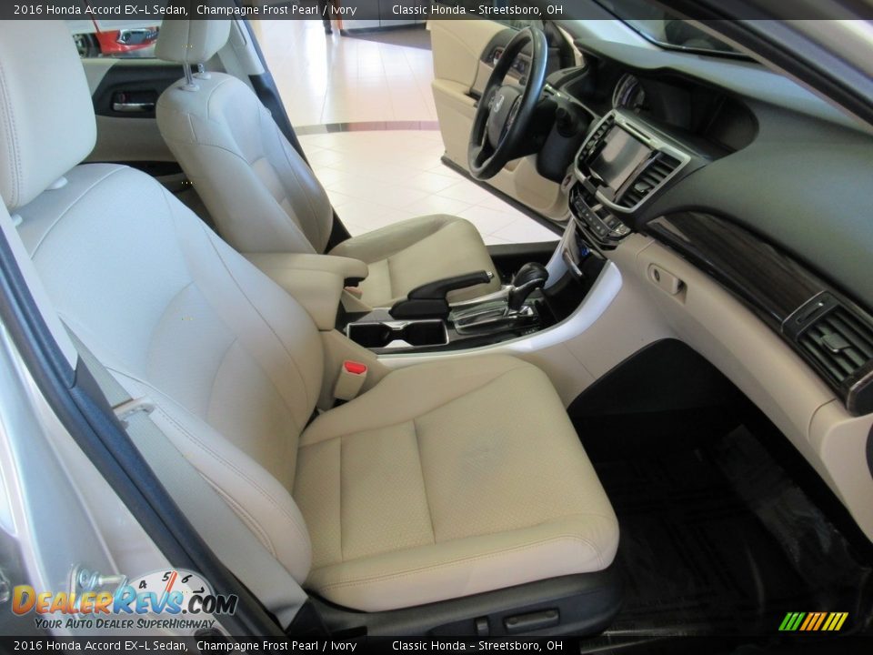 2016 Honda Accord EX-L Sedan Champagne Frost Pearl / Ivory Photo #16