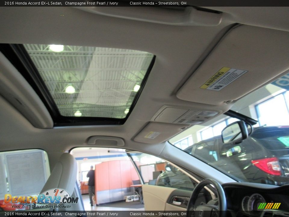 2016 Honda Accord EX-L Sedan Champagne Frost Pearl / Ivory Photo #17