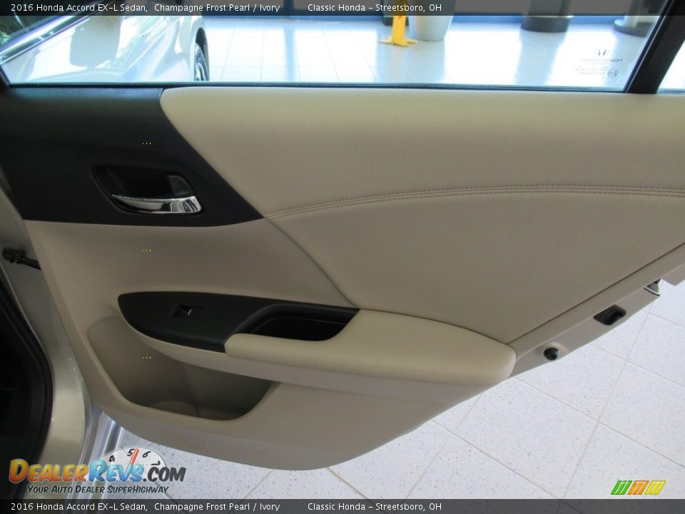 2016 Honda Accord EX-L Sedan Champagne Frost Pearl / Ivory Photo #18