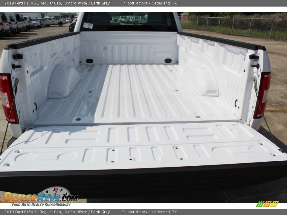 2019 Ford F150 XL Regular Cab Oxford White / Earth Gray Photo #18