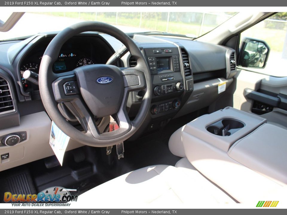 2019 Ford F150 XL Regular Cab Oxford White / Earth Gray Photo #19