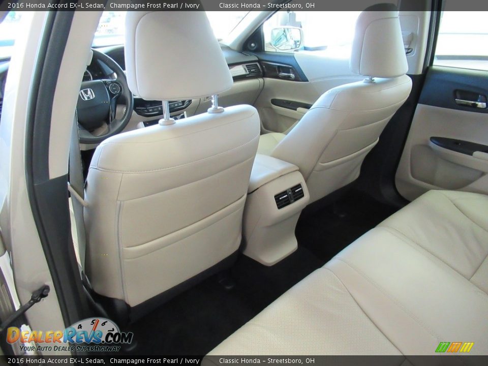 2016 Honda Accord EX-L Sedan Champagne Frost Pearl / Ivory Photo #24
