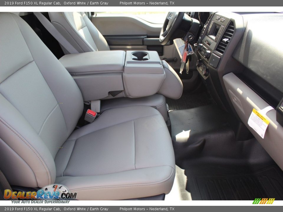 2019 Ford F150 XL Regular Cab Oxford White / Earth Gray Photo #22