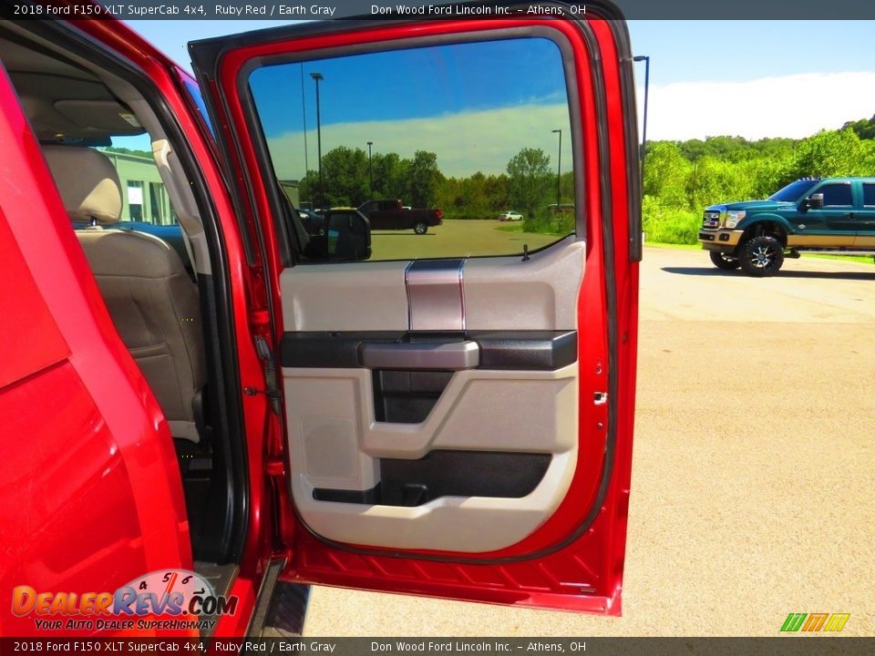 2018 Ford F150 XLT SuperCab 4x4 Ruby Red / Earth Gray Photo #23