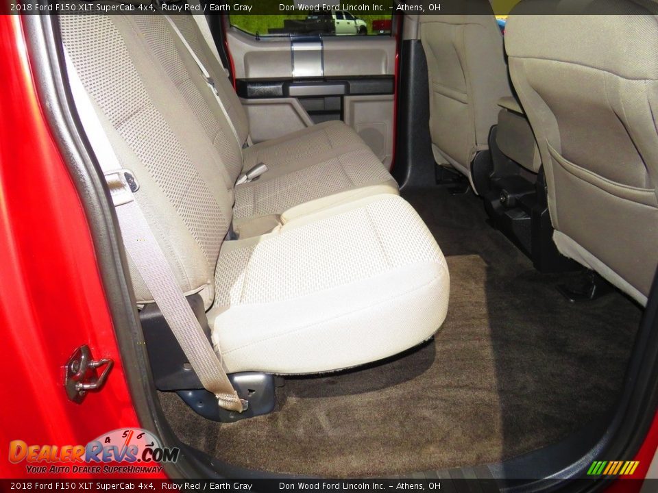 2018 Ford F150 XLT SuperCab 4x4 Ruby Red / Earth Gray Photo #24