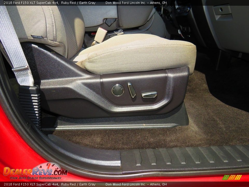 2018 Ford F150 XLT SuperCab 4x4 Ruby Red / Earth Gray Photo #26