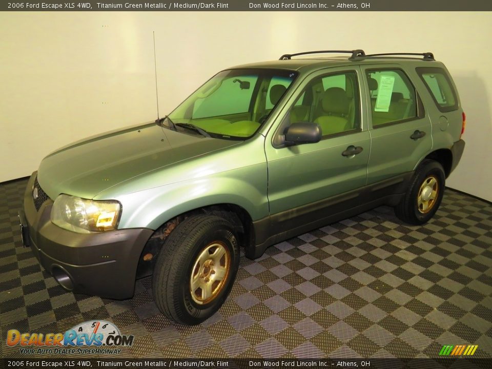 2006 Ford Escape XLS 4WD Titanium Green Metallic / Medium/Dark Flint Photo #7