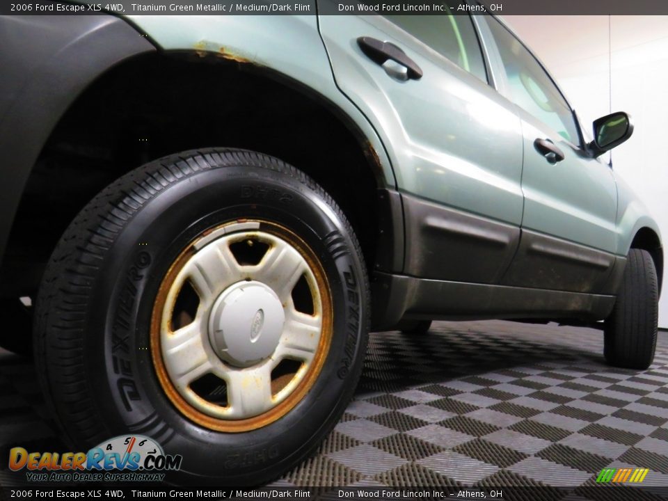 2006 Ford Escape XLS 4WD Titanium Green Metallic / Medium/Dark Flint Photo #15