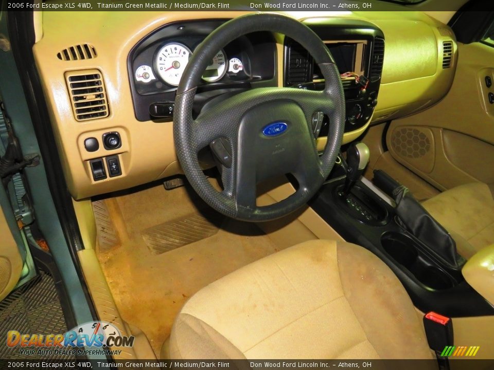 2006 Ford Escape XLS 4WD Titanium Green Metallic / Medium/Dark Flint Photo #18
