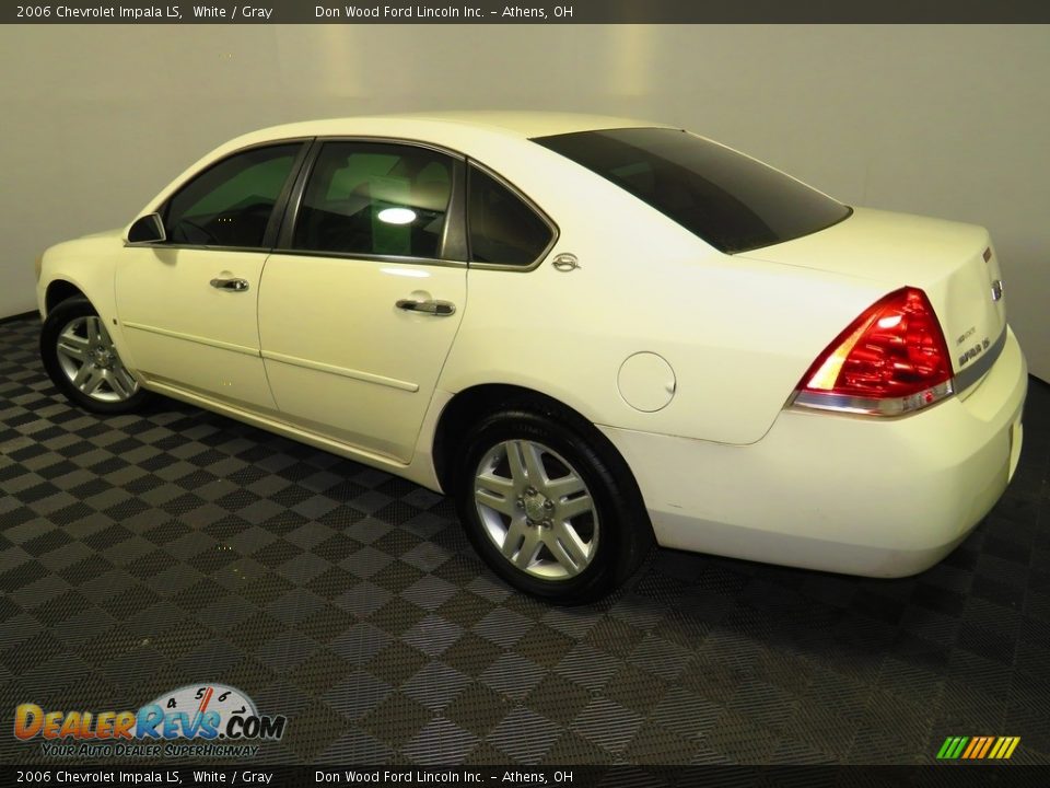 2006 Chevrolet Impala LS White / Gray Photo #9