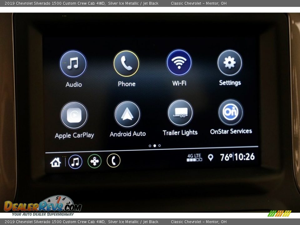 Controls of 2019 Chevrolet Silverado 1500 Custom Crew Cab 4WD Photo #10