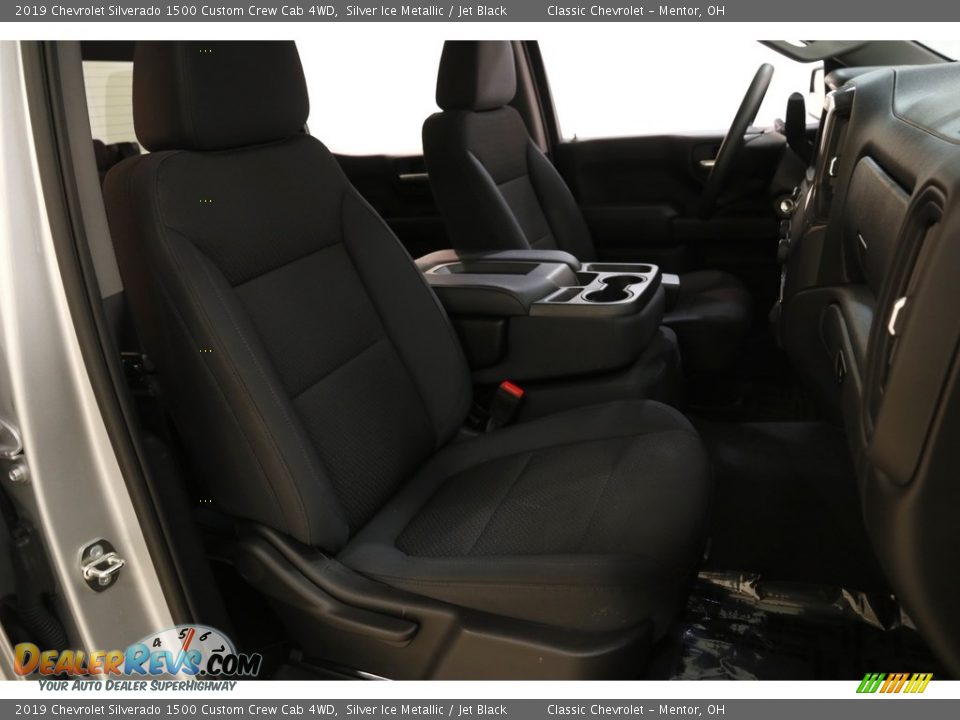 2019 Chevrolet Silverado 1500 Custom Crew Cab 4WD Silver Ice Metallic / Jet Black Photo #15