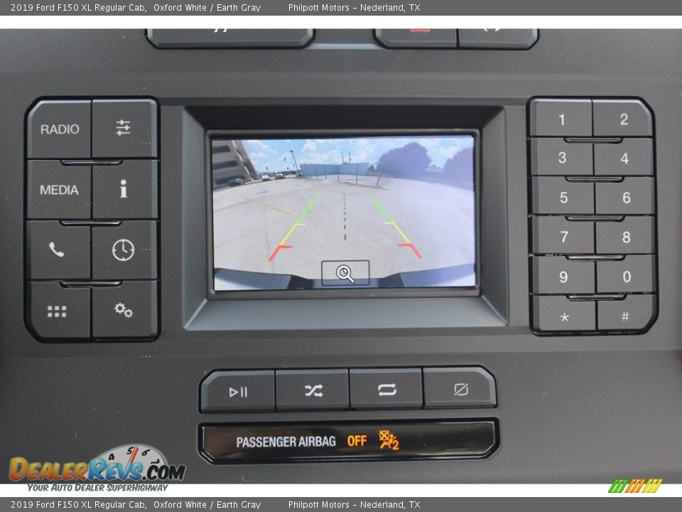 2019 Ford F150 XL Regular Cab Oxford White / Earth Gray Photo #19