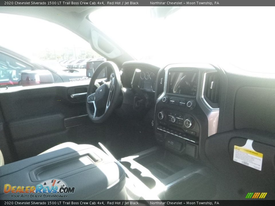 2020 Chevrolet Silverado 1500 LT Trail Boss Crew Cab 4x4 Red Hot / Jet Black Photo #7