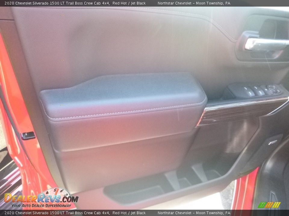 2020 Chevrolet Silverado 1500 LT Trail Boss Crew Cab 4x4 Red Hot / Jet Black Photo #11