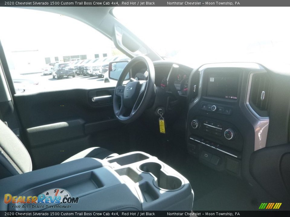 2020 Chevrolet Silverado 1500 Custom Trail Boss Crew Cab 4x4 Red Hot / Jet Black Photo #9