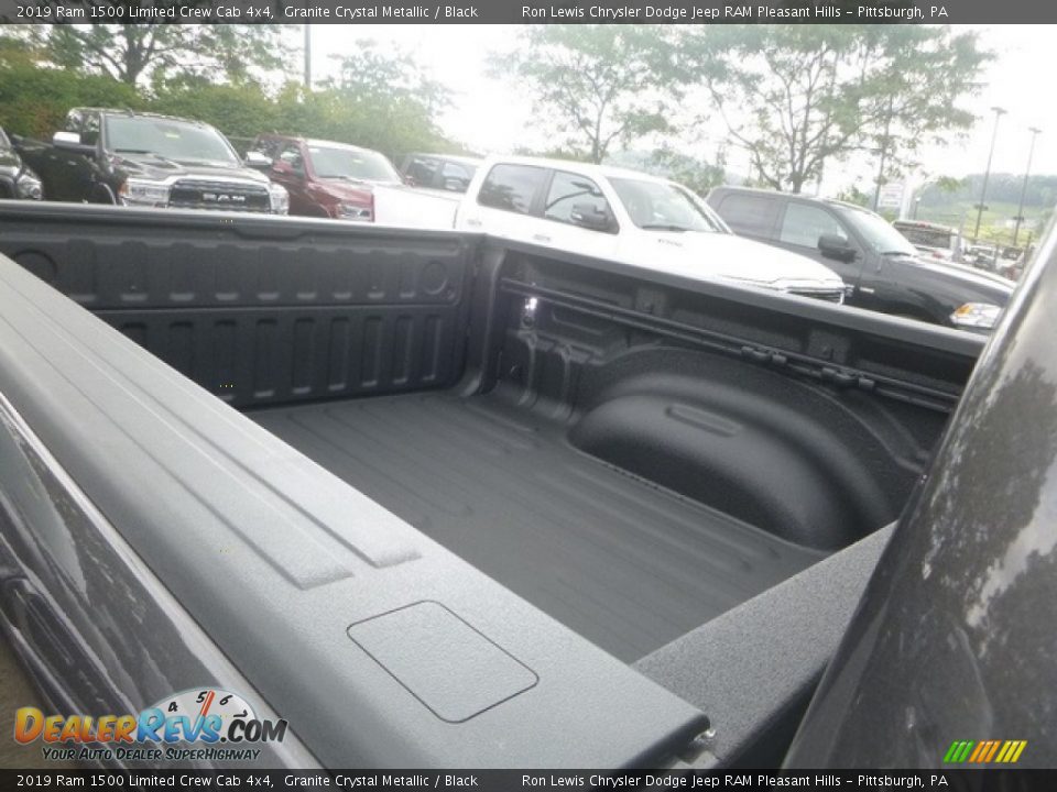 2019 Ram 1500 Limited Crew Cab 4x4 Granite Crystal Metallic / Black Photo #14