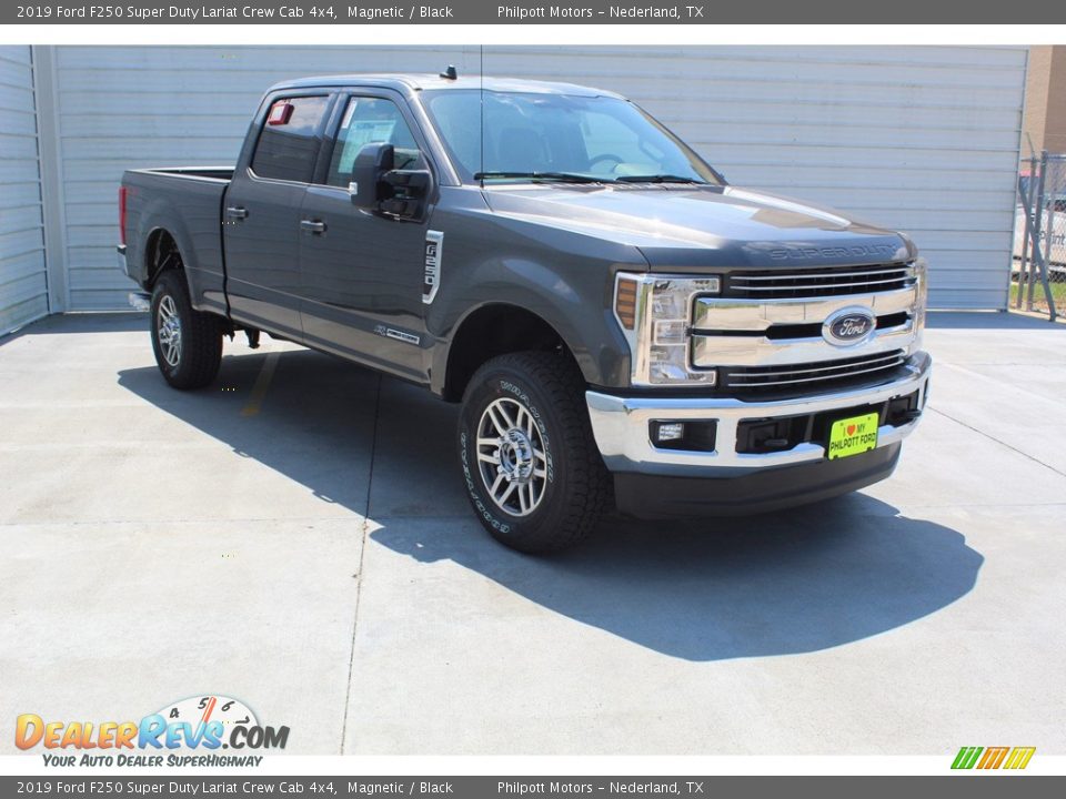 2019 Ford F250 Super Duty Lariat Crew Cab 4x4 Magnetic / Black Photo #2