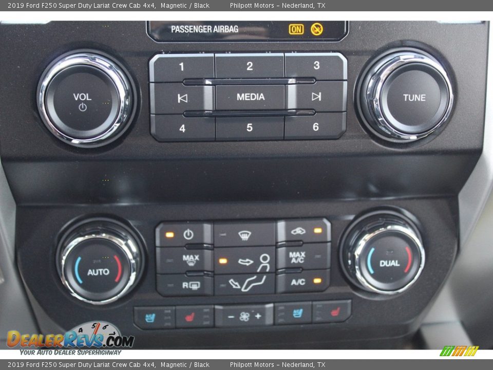 2019 Ford F250 Super Duty Lariat Crew Cab 4x4 Magnetic / Black Photo #14