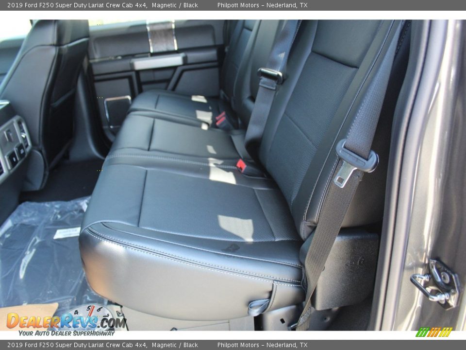 2019 Ford F250 Super Duty Lariat Crew Cab 4x4 Magnetic / Black Photo #18