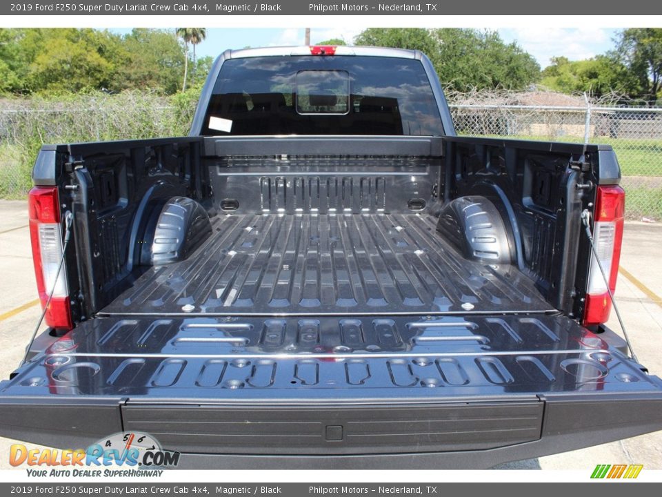 2019 Ford F250 Super Duty Lariat Crew Cab 4x4 Magnetic / Black Photo #21