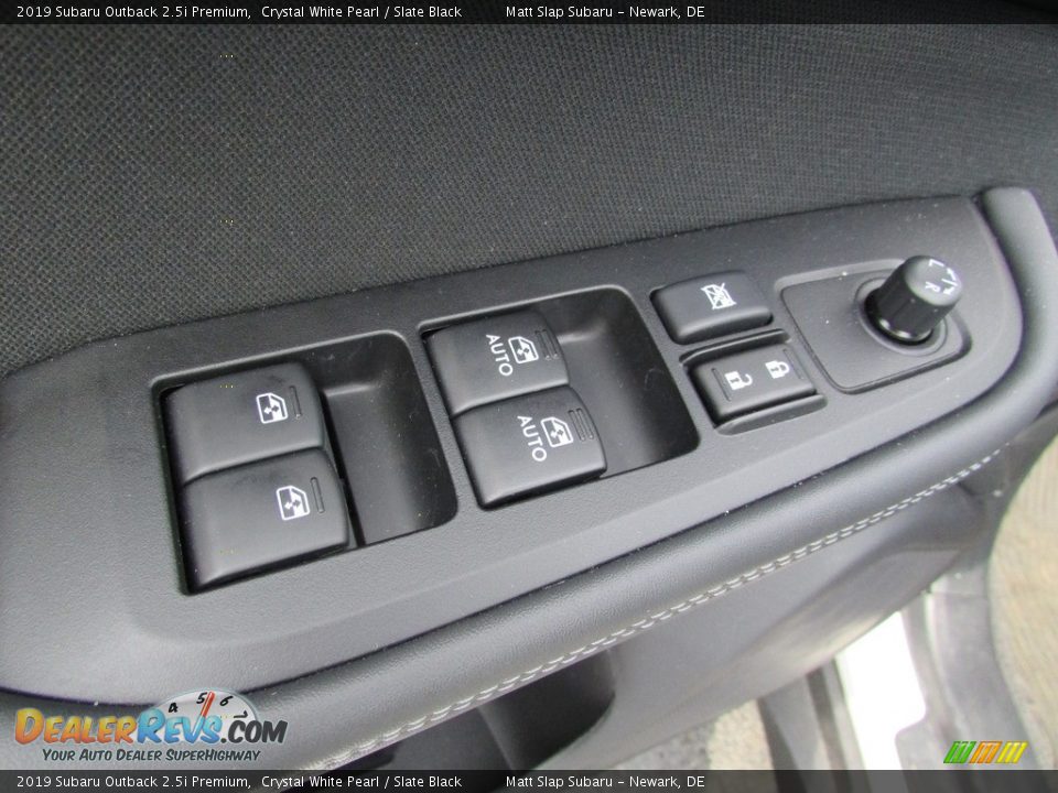 2019 Subaru Outback 2.5i Premium Crystal White Pearl / Slate Black Photo #15