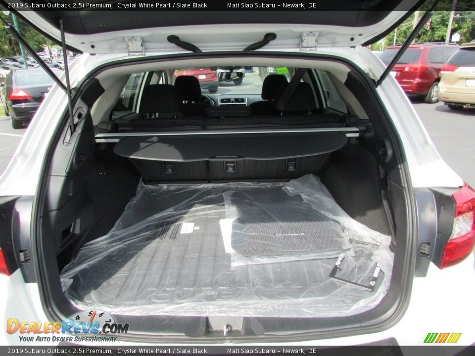 2019 Subaru Outback 2.5i Premium Crystal White Pearl / Slate Black Photo #21