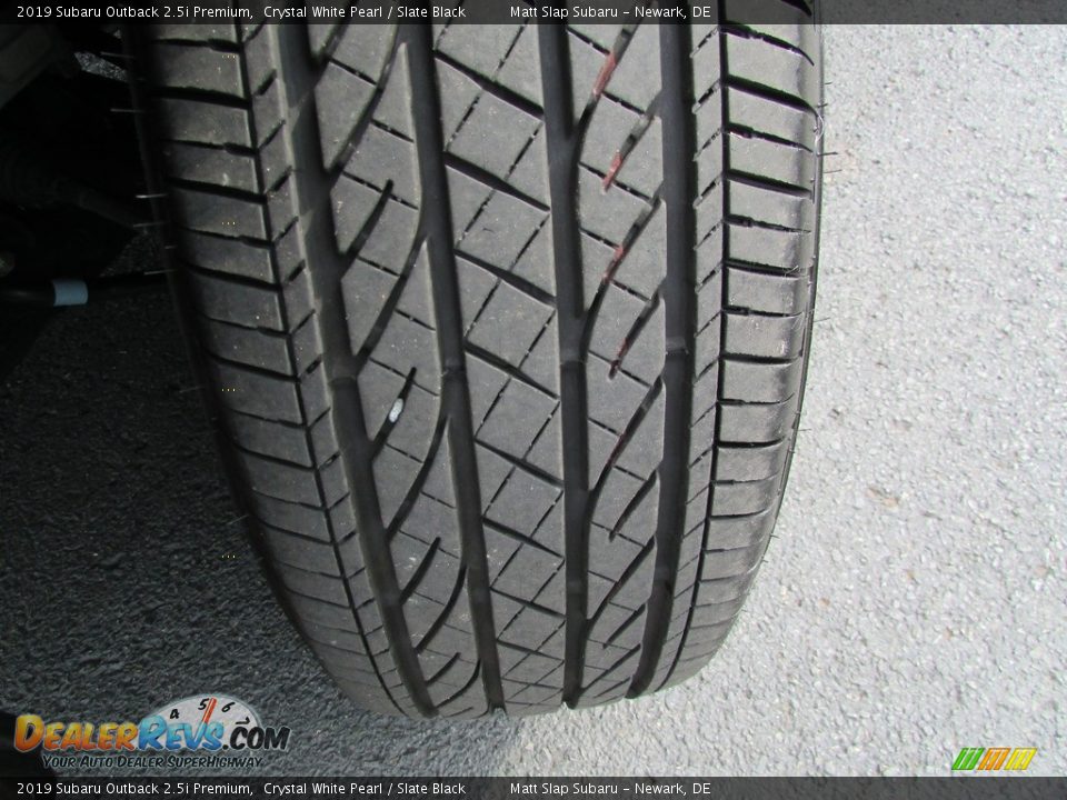 2019 Subaru Outback 2.5i Premium Crystal White Pearl / Slate Black Photo #25