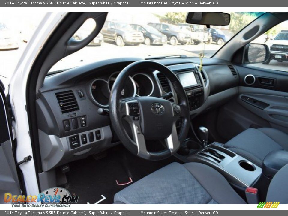 2014 Toyota Tacoma V6 SR5 Double Cab 4x4 Super White / Graphite Photo #10