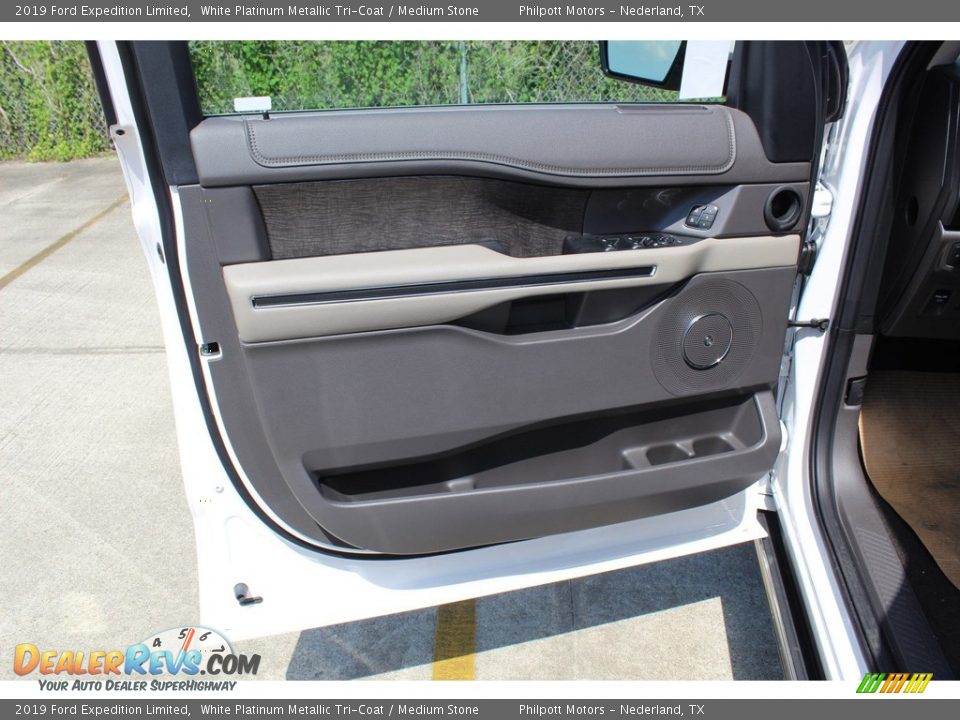 2019 Ford Expedition Limited White Platinum Metallic Tri-Coat / Medium Stone Photo #9