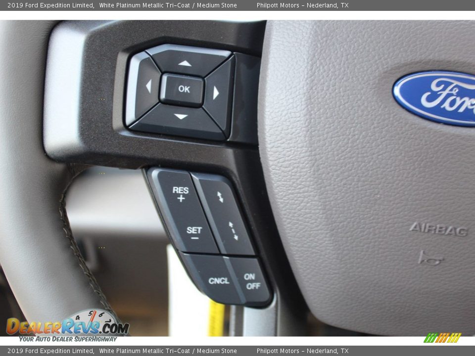 2019 Ford Expedition Limited White Platinum Metallic Tri-Coat / Medium Stone Photo #12