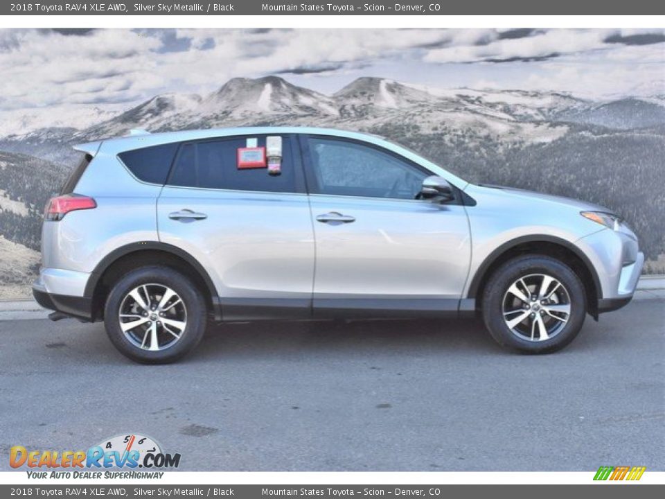 2018 Toyota RAV4 XLE AWD Silver Sky Metallic / Black Photo #2