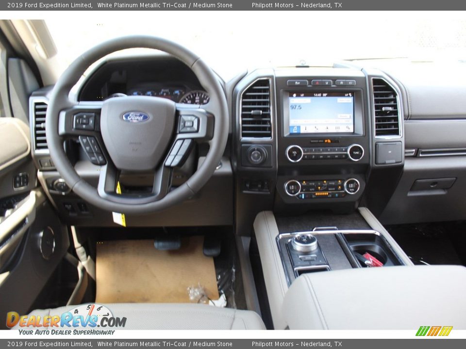 2019 Ford Expedition Limited White Platinum Metallic Tri-Coat / Medium Stone Photo #24