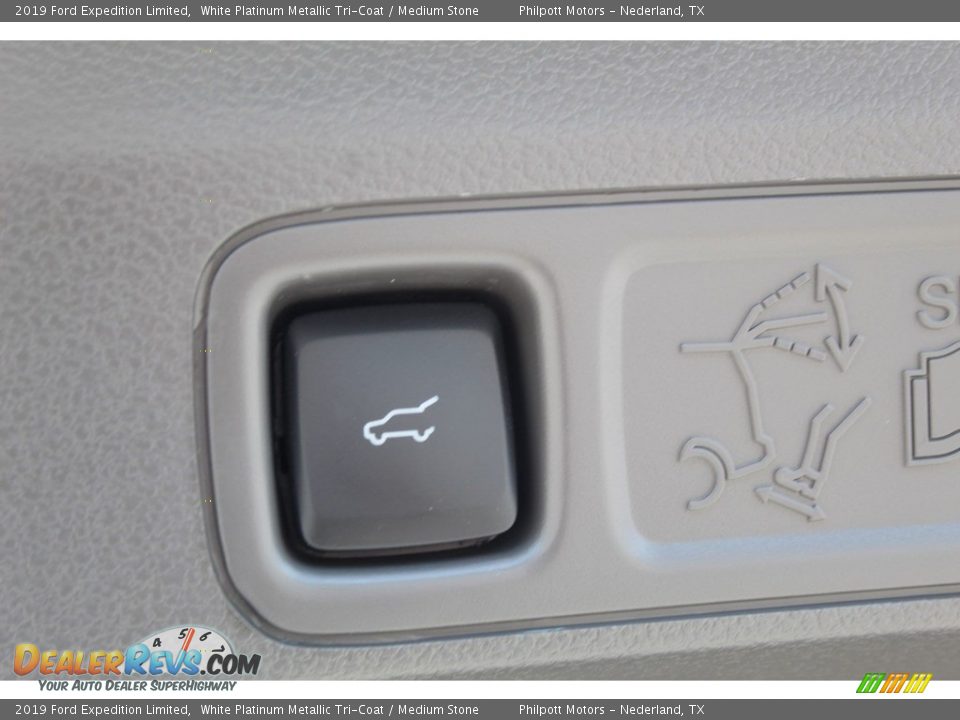 2019 Ford Expedition Limited White Platinum Metallic Tri-Coat / Medium Stone Photo #27