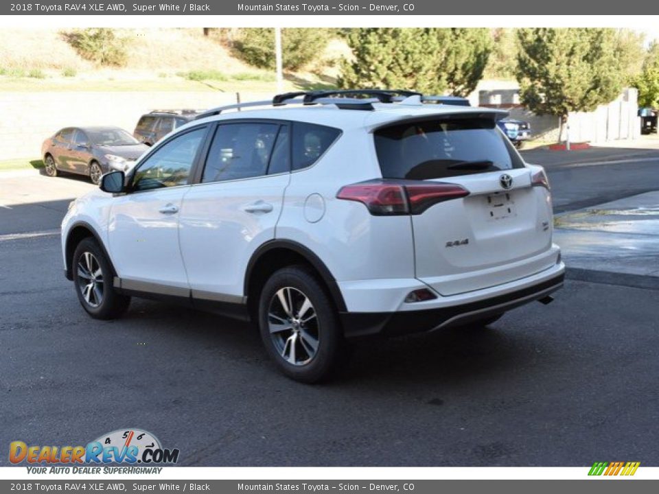 2018 Toyota RAV4 XLE AWD Super White / Black Photo #4