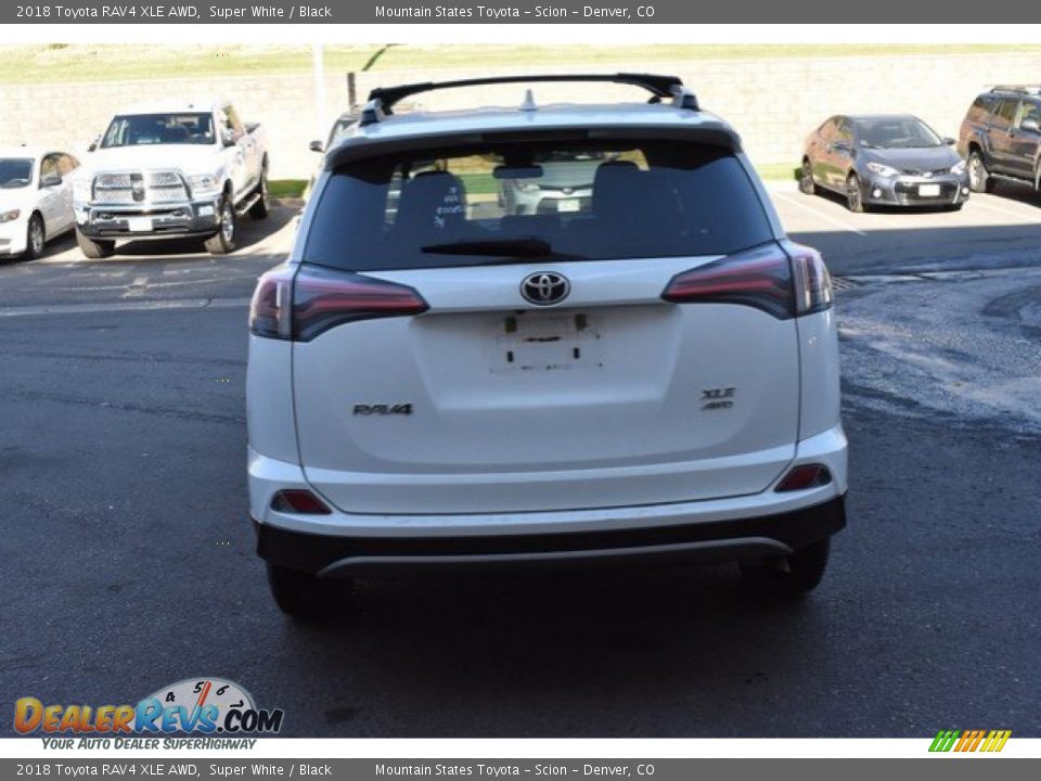 2018 Toyota RAV4 XLE AWD Super White / Black Photo #5