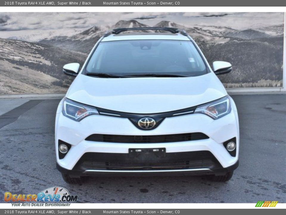 2018 Toyota RAV4 XLE AWD Super White / Black Photo #8