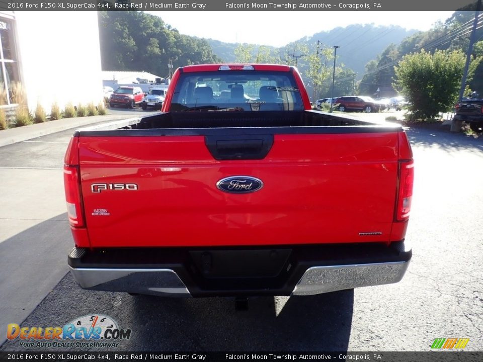 2016 Ford F150 XL SuperCab 4x4 Race Red / Medium Earth Gray Photo #3